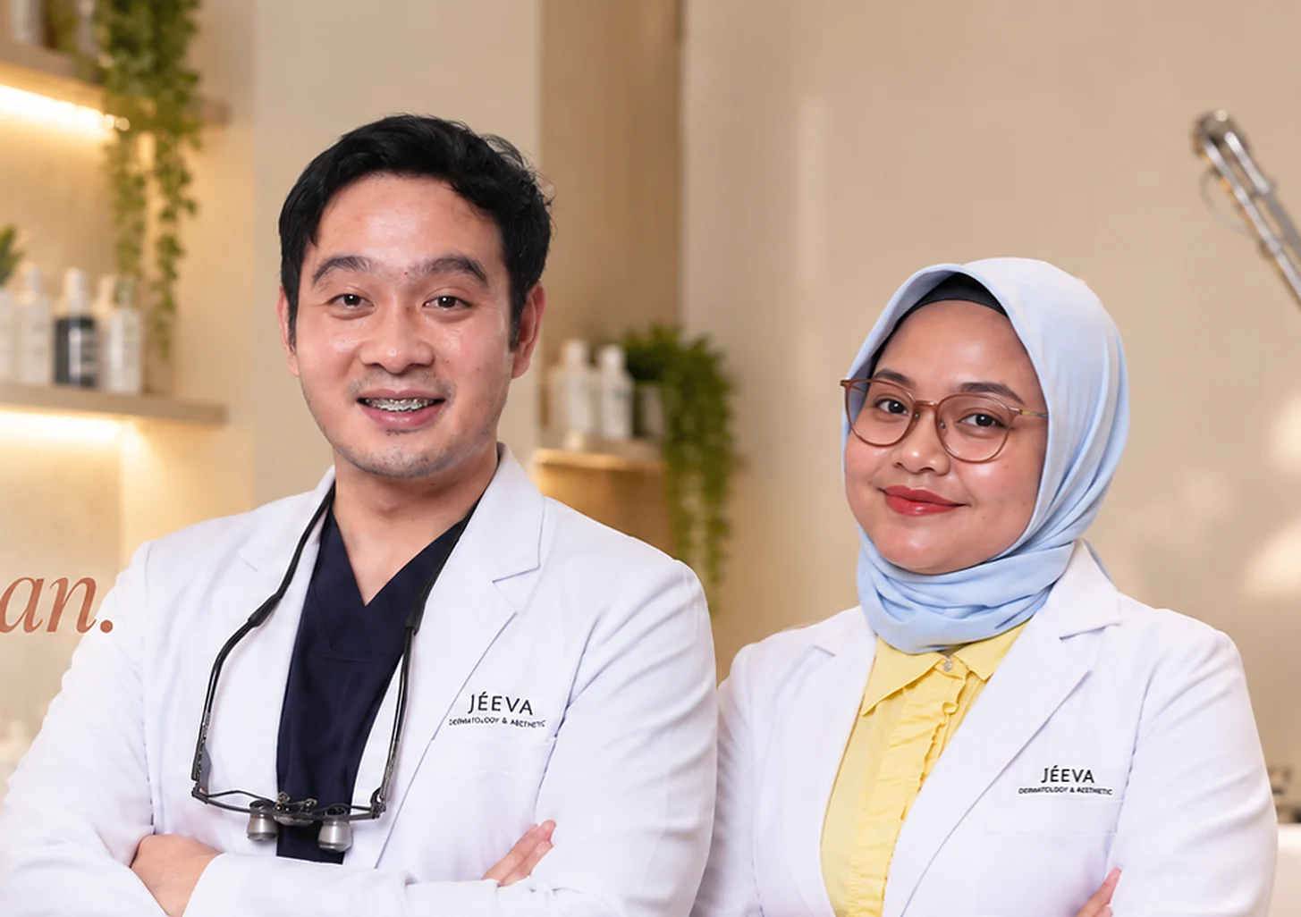 Tim dokter Jéeva: dr. FX Clinton, Sp.DVE dan dr. Firyal Maulia, Sp.DVE